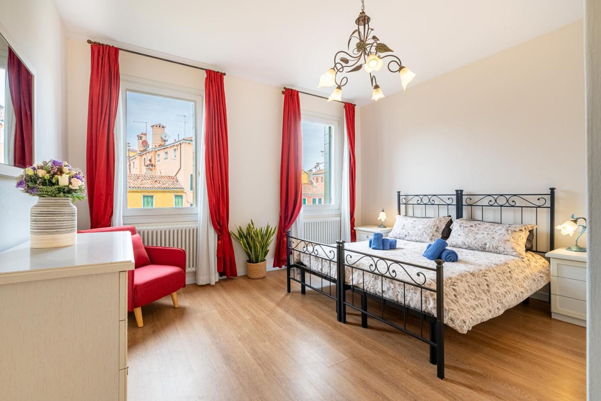 Vista Canale, 4 Ospiti, 2 E 2 Bagni Apartment